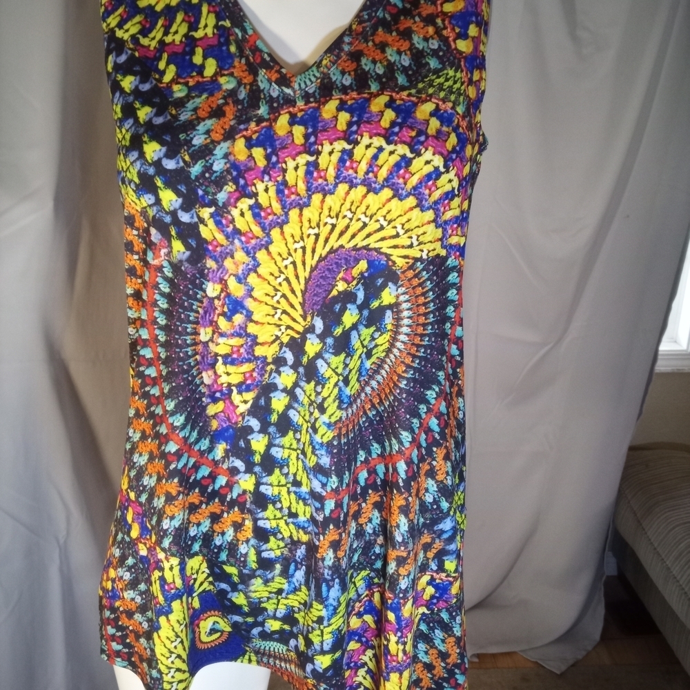 Colorful Sleeveless V-Neck Top
